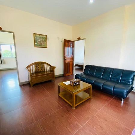 Baan Suan Khun Yaiy Ban Wang Takhrai Exterior foto