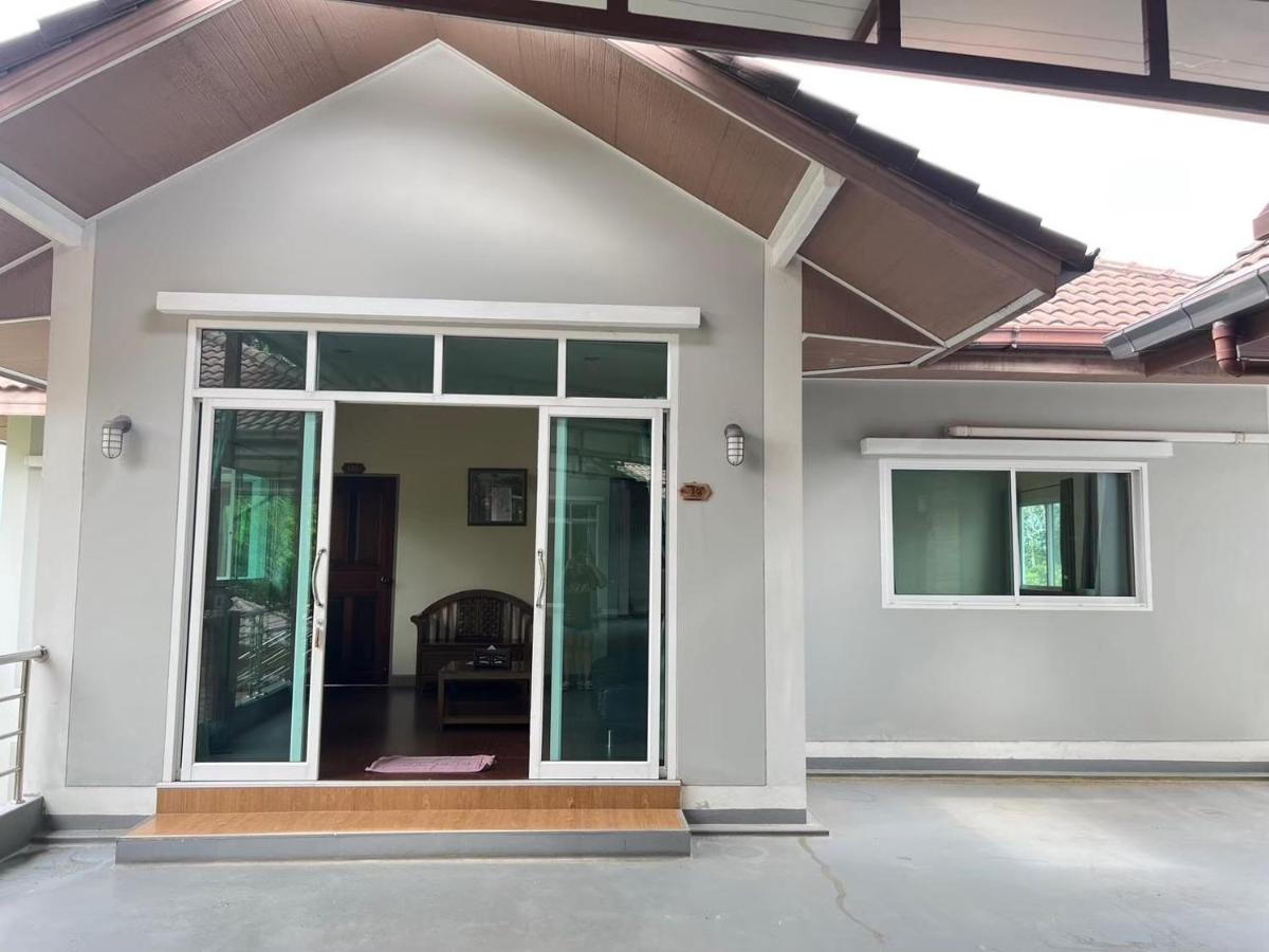 Baan Suan Khun Yaiy Ban Wang Takhrai Exterior foto