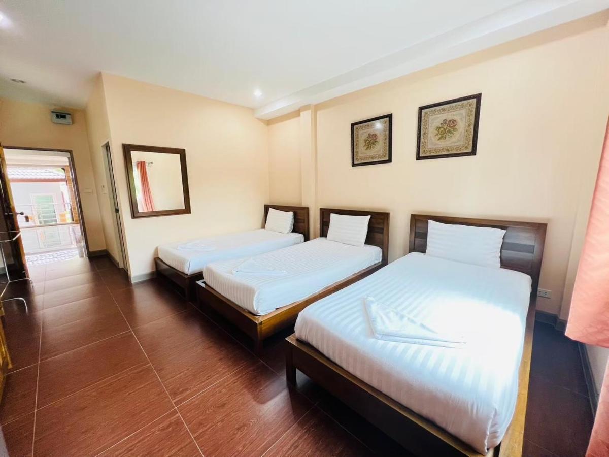 Baan Suan Khun Yaiy Ban Wang Takhrai Exterior foto