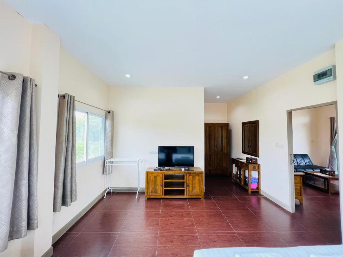 Baan Suan Khun Yaiy Ban Wang Takhrai Exterior foto