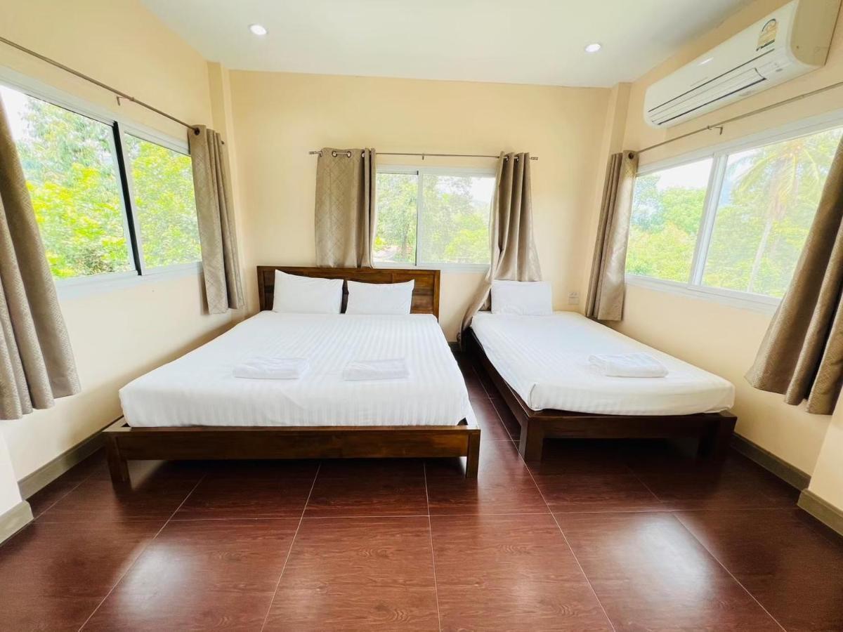 Baan Suan Khun Yaiy Ban Wang Takhrai Exterior foto
