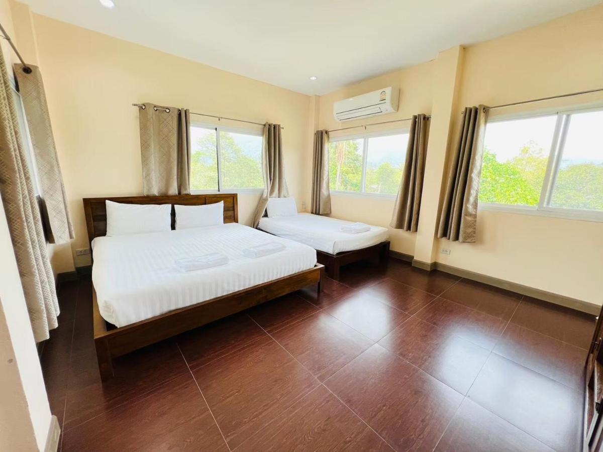 Baan Suan Khun Yaiy Ban Wang Takhrai Exterior foto