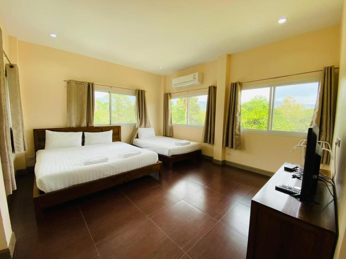 Baan Suan Khun Yaiy Ban Wang Takhrai Exterior foto