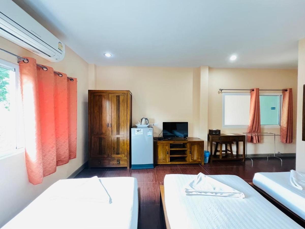 Baan Suan Khun Yaiy Ban Wang Takhrai Exterior foto
