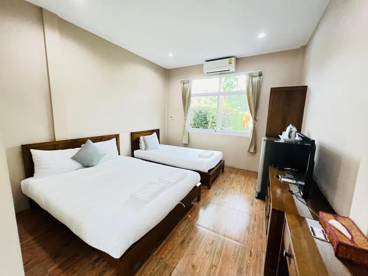 Baan Suan Khun Yaiy Ban Wang Takhrai Exterior foto